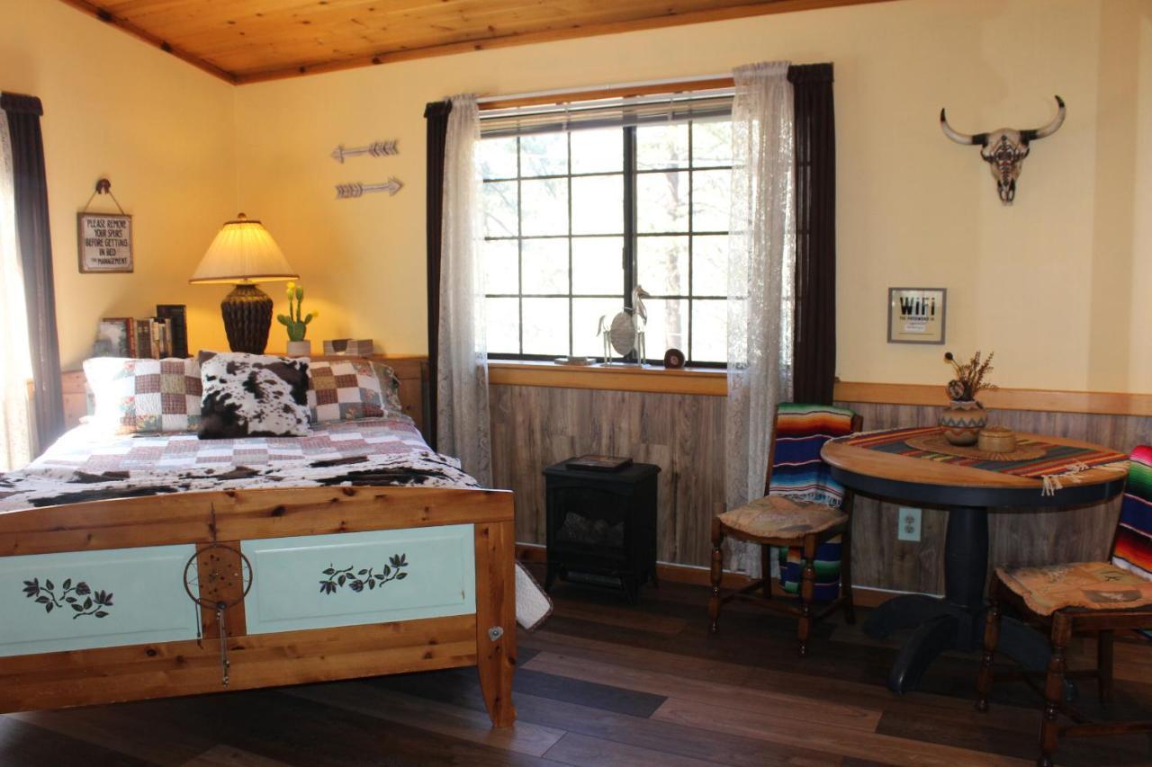 Pine Mountain Club The Old Bear Bnb מראה חיצוני תמונה